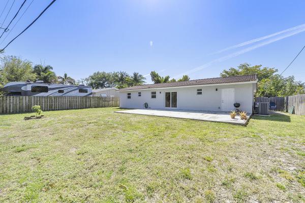4064 NW 2nd Ct, Boca Raton, Florida 33431, image 3