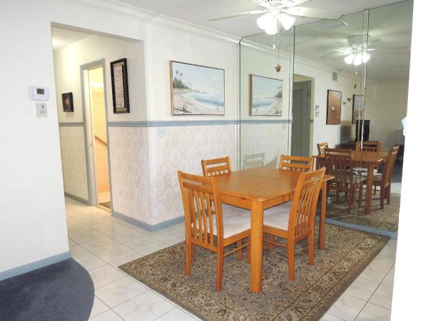 High Point Of Fort Pierce, 211 Manatee Ln #A, Fort Pierce, Florida 34982, image 1