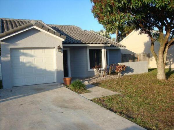 Strawberry Lakes, 6069 Strawberry Fields Way, Lake Worth Beach, Florida 33463, image 1
