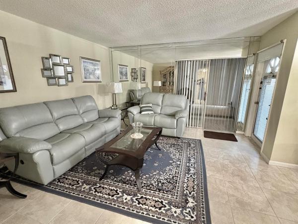 160 Plymouth V, West Palm Beach, Florida 33417, image 1