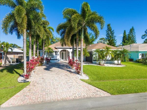 Hidden Oaks, 2365 SW Indigo Ln, Port St. Lucie, Florida 34953, image 1
