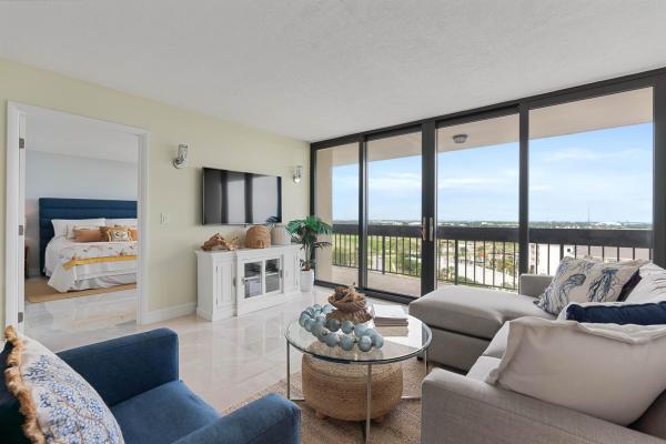 Lincoln Tower, 2400 Presidential Way #1102, West Palm Beach, Florida 33401, image 1