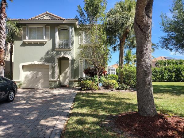 Tahoe At Lakes Of Laguna, 4228 Lake Tahoe Cir, West Palm Beach, Florida 33409, image 1