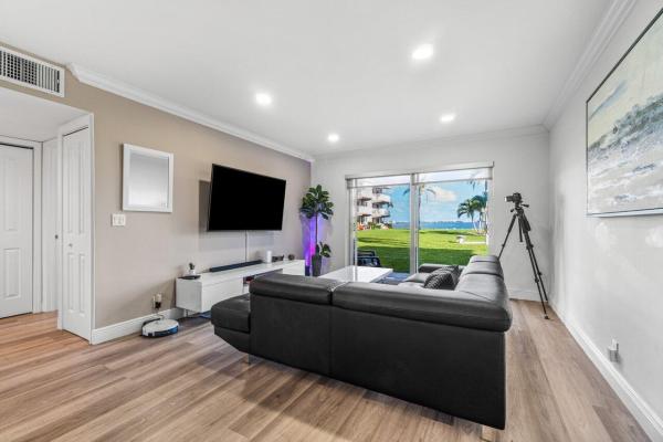 Island Towers, 311 E Ocean Ave #103, Lantana, Florida 33462, image 1