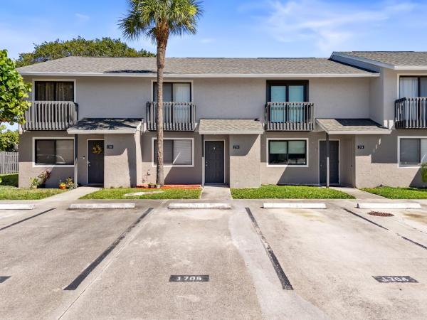 Canalakes, 1705 Wharf Ln, Greenacres, Florida 33463, image 1