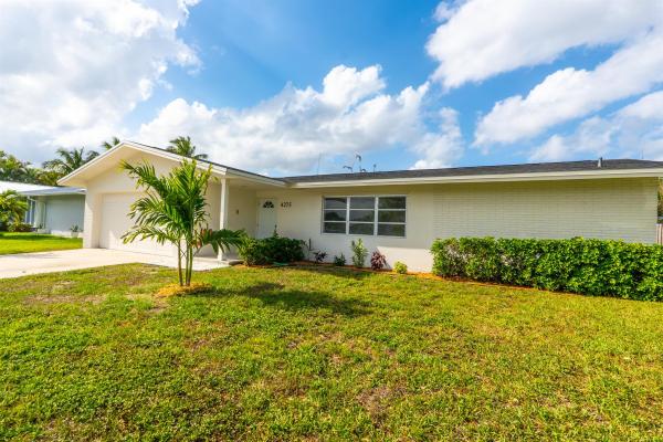 Palm Beach Gardens No HOA, 4275 Honeysuckle Ave, Palm Beach Gardens, Florida 33410, image 1