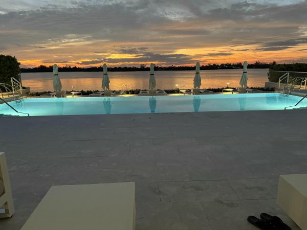 Carlyle House, 2773 S Ocean Blvd #205, Palm Beach, Florida 33480, image 1