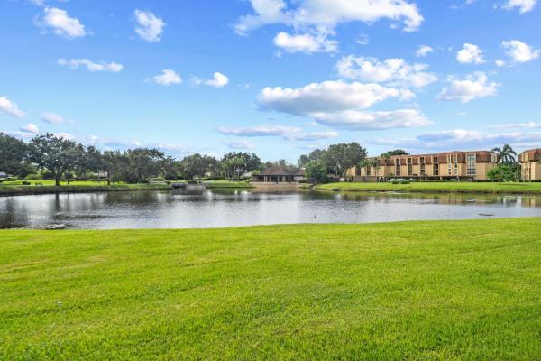 Woodland Lakes, 5344 Woodland Lakes Dr #120, Palm Beach Gardens, Florida 33418, image 1