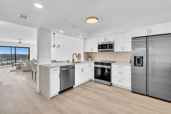 Huntington Lakes 2, 7076 Huntington Ln #707, Delray Beach, Florida 33446, image 1