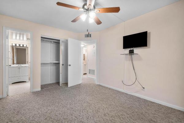 Murry Hills, 3240 Lake Osborne Dr #105, Lake Worth Beach, Florida 33461, image 2