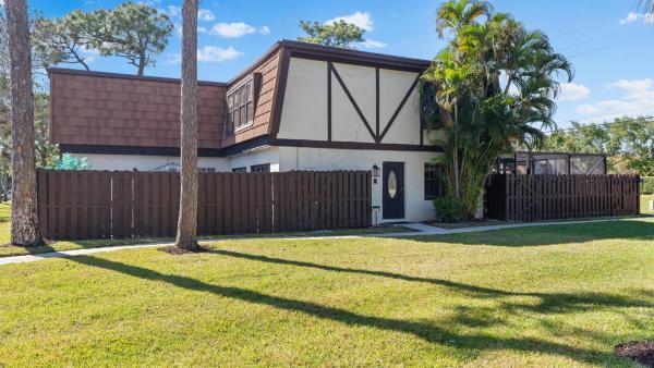 Weybridge Townhomes, 154 Weybridge Cir #B, Royal Palm Beach, Florida 33411, image 1