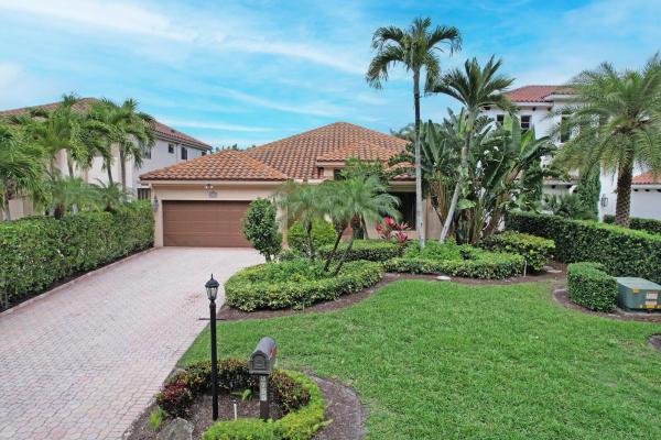 Frenchman's Creek Beach & Country Club, 3755 Toulouse Dr, Palm Beach Gardens, Florida 33410, image 1