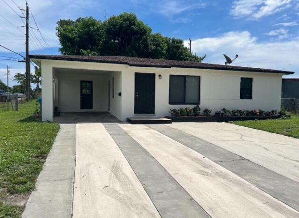 Boynton Hills, 420 NW 2nd St, Boynton Beach, Florida 33435, image 1