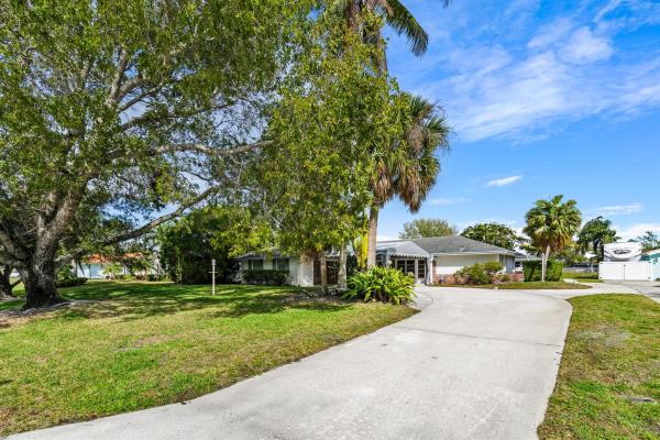 PGA National Golf Club Estates, 4705 Holly Dr, Palm Beach Gardens, Florida 33418, image 1