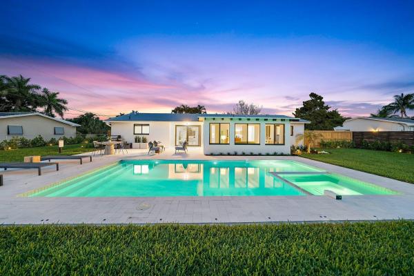 North Palm Beach Village, 625 Flotilla Ln, North Palm Beach, Florida 33408, image 1