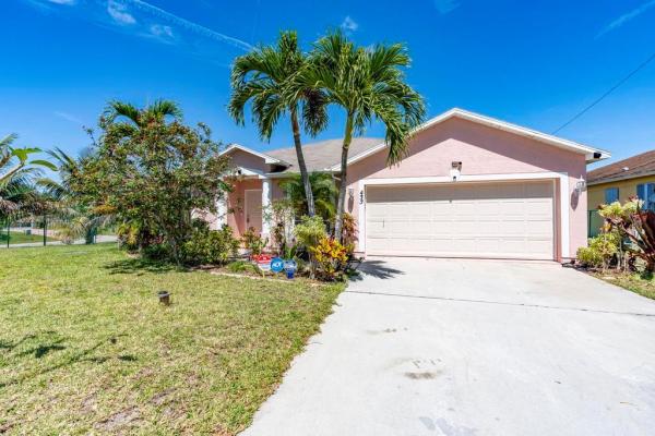 435 SW Ridgecrest Dr, Port St. Lucie, Florida 34953, image 1