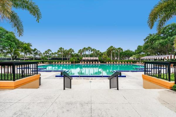 Heritage Village Of Palm Beach Lakes, 6919 69th Way, West Palm Beach, Florida 33407, image 3