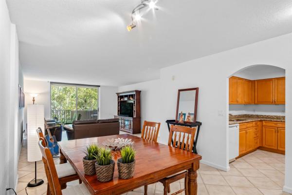 Boca View, 1000 Spanish River Rd #3r, Boca Raton, Florida 33432, image 1