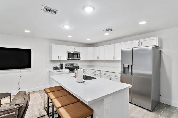 Palm Beach North, 545 Lilac Ct, West Palm Beach, Florida 33407, image 1