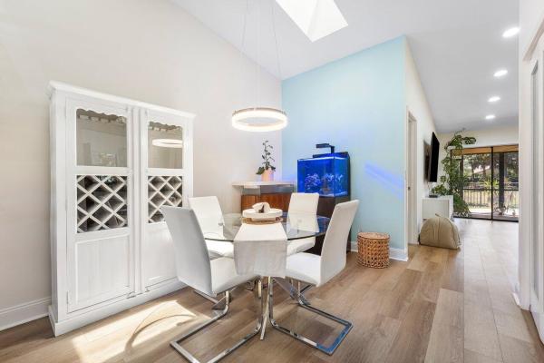 Town Oaks, 1048 Raintree Dr, Palm Beach Gardens, Florida 33410, image 1