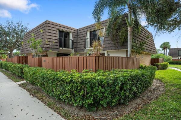 The Lakes At The Bluffs, 1929 19th Ct, Jupiter, Florida 33477, image 1