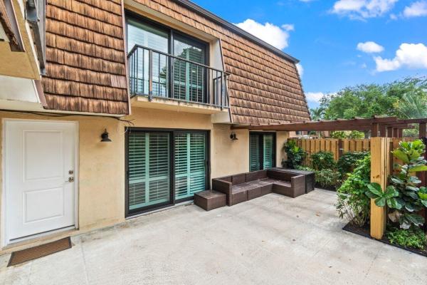 Sherwood Lakes, 907 9th Ln, Greenacres, Florida 33463, image 2