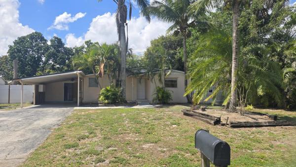 Lake Belvedere Estates, 831 Sarazen Dr, West Palm Beach, Florida 33413, image 1
