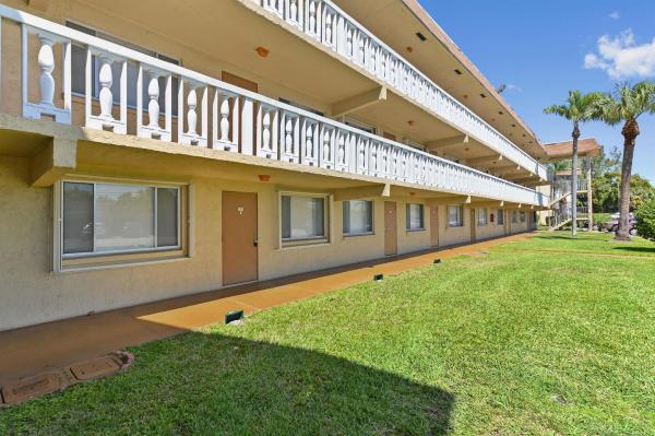 Village Green 1, 100 Village Green Cir #111, Palm Springs, Florida 33461, image 1