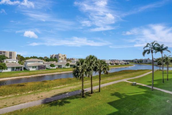 Huntington Towers, 7370 S Oriole #Unit 303, Delray Beach, Florida 33446, image 1