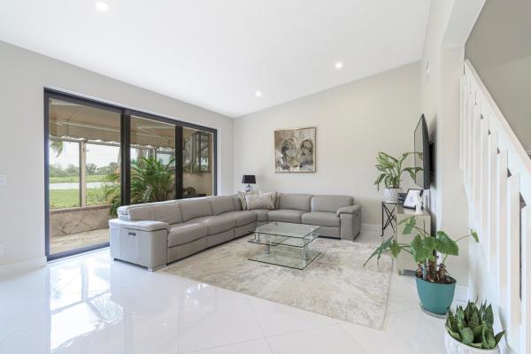 Prestwick Chase, 465 Prestwick Cir, Palm Beach Gardens, Florida 33418, image 1
