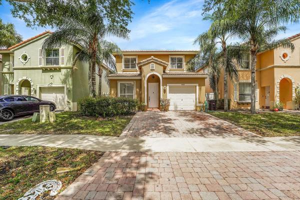 Tahoe At Lakes Of Laguna, 4083 Lake Tahoe Cir, West Palm Beach, Florida 33409, image 1