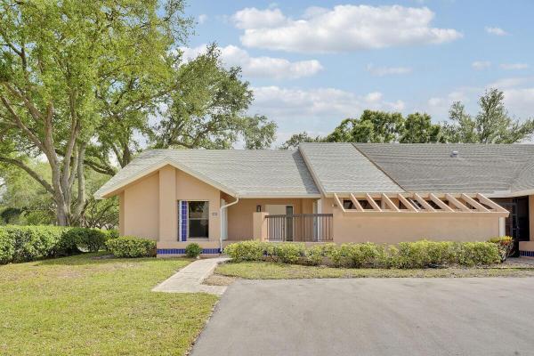 The Villas Of Waterberry, 10940 Lake Front Pl, Boca Raton, Florida 33498, image 1