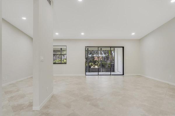 The Villas Of Waterberry, 10940 Lake Front Pl, Boca Raton, Florida 33498, image 2