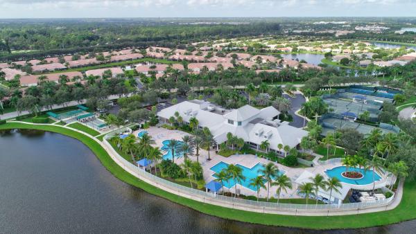 Sapphire Cove At Baywinds, 9312 Sapphire Cove Dr, West Palm Beach, Florida 33411, image 2