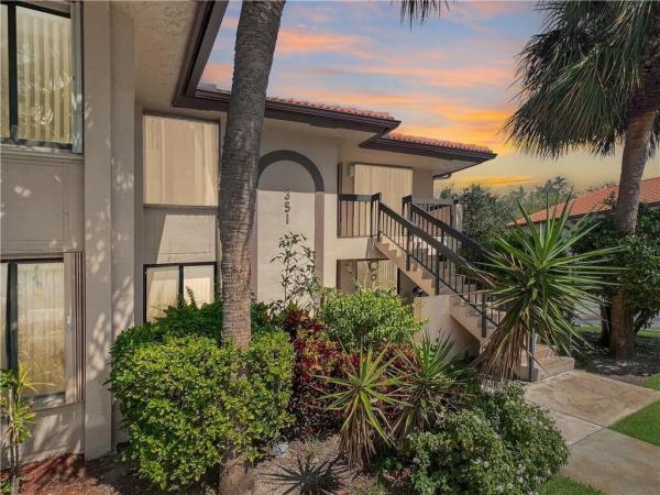 San Remo Golf & Tennis Club, 351 Club 210th Cir #210, Boca Raton, Florida 33487, image 1