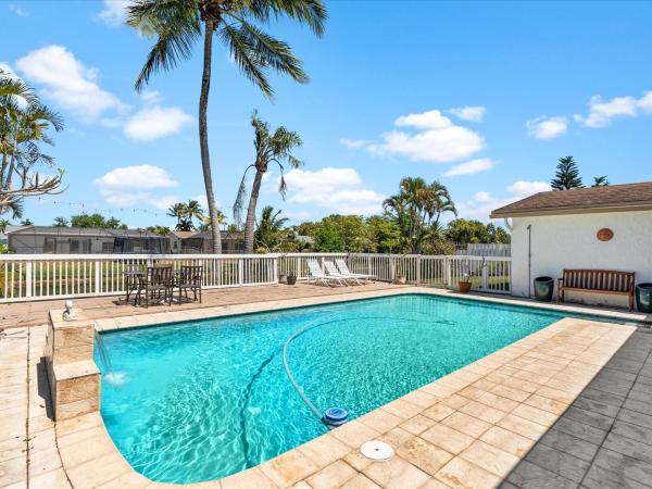 Sunrise Golf Village, 11455 NW 41st St, Sunrise, Florida 33323, image 1