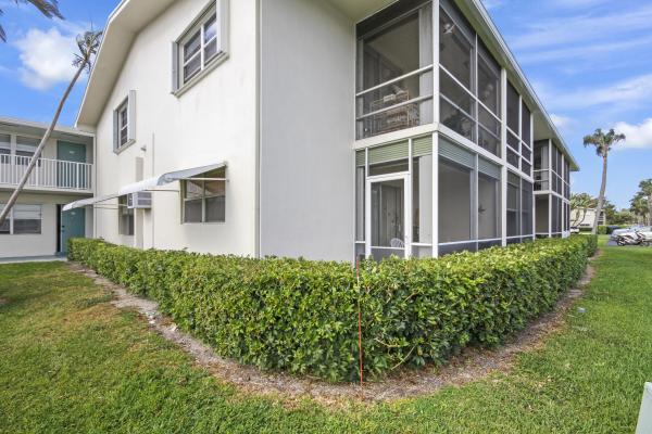 Sterling Village, 560 Horizons W #108, Boynton Beach, Florida 33435, image 1