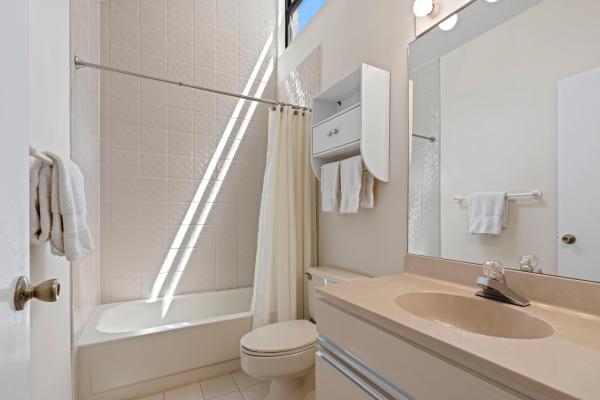 754 Saint Albans Dr, Boca Raton, Florida 33486, image 2
