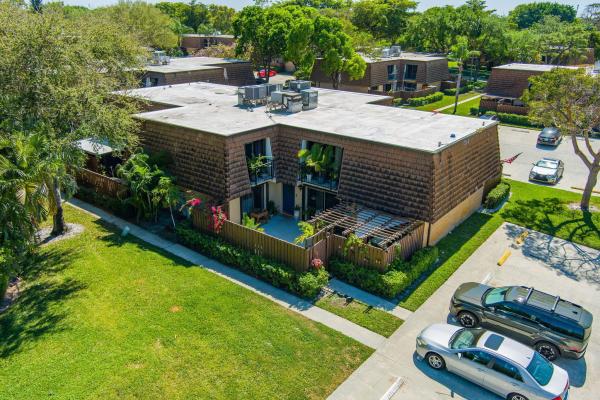 Sherwood Lakes, 2414 24th Ln, Greenacres, Florida 33463, image 1