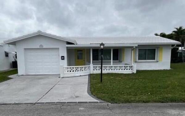 Palm Beach Leisureville, 2198 SW 12th Ave, Boynton Beach, Florida 33426, image 1