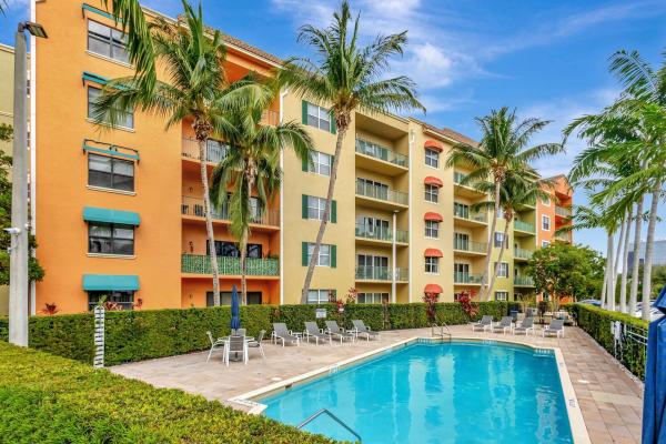 Park Place, 1620 Presidential Way #110, West Palm Beach, Florida 33401, image 1