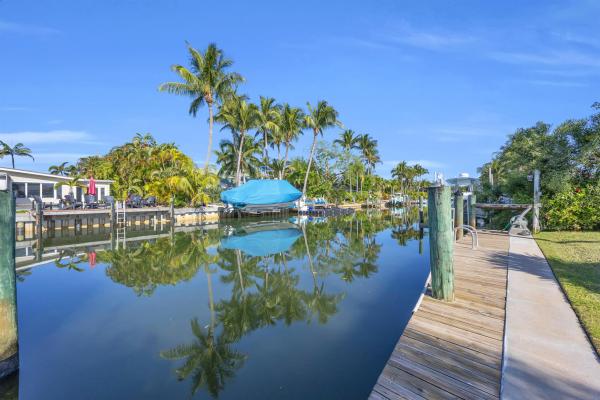Riverside, 910 Dolphin Dr, Jupiter, Florida 33458, image 1