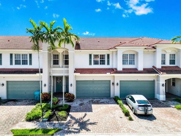 Carriage Pointe Townhomes, 64 Lancaster Rd, Boynton Beach, Florida 33426, image 1
