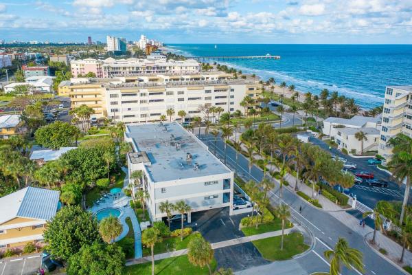 Villa Pisani, 445 SE 21st Ave #305, Deerfield Beach, Florida 33441, image 1