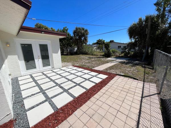 Federal Gardens, 1641 W 14th St, Riviera Beach, Florida 33404, image 1