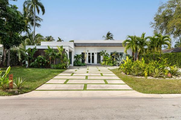 Bay Point, 4740 Bay Point Rd, Miami, Florida 33137, image 1