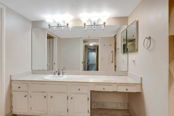 Laurel Oaks At Boca West Country Club, 20110 Boca West Dr #217, Boca Raton, Florida 33434, image 1