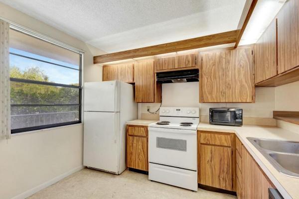 Whitehall Village, 3515 Village Blvd #206, West Palm Beach, Florida 33409, image 1