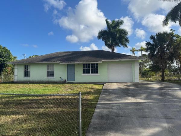 Meadowgreen Trail, 4644 Meadow Green Trl, Lake Worth, Florida 33463, image 1