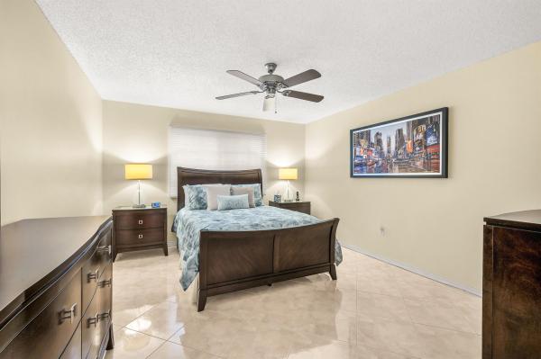 Evergreen Lakes, 5031 Wiles Rd #107, Coconut Creek, Florida 33073, image 1